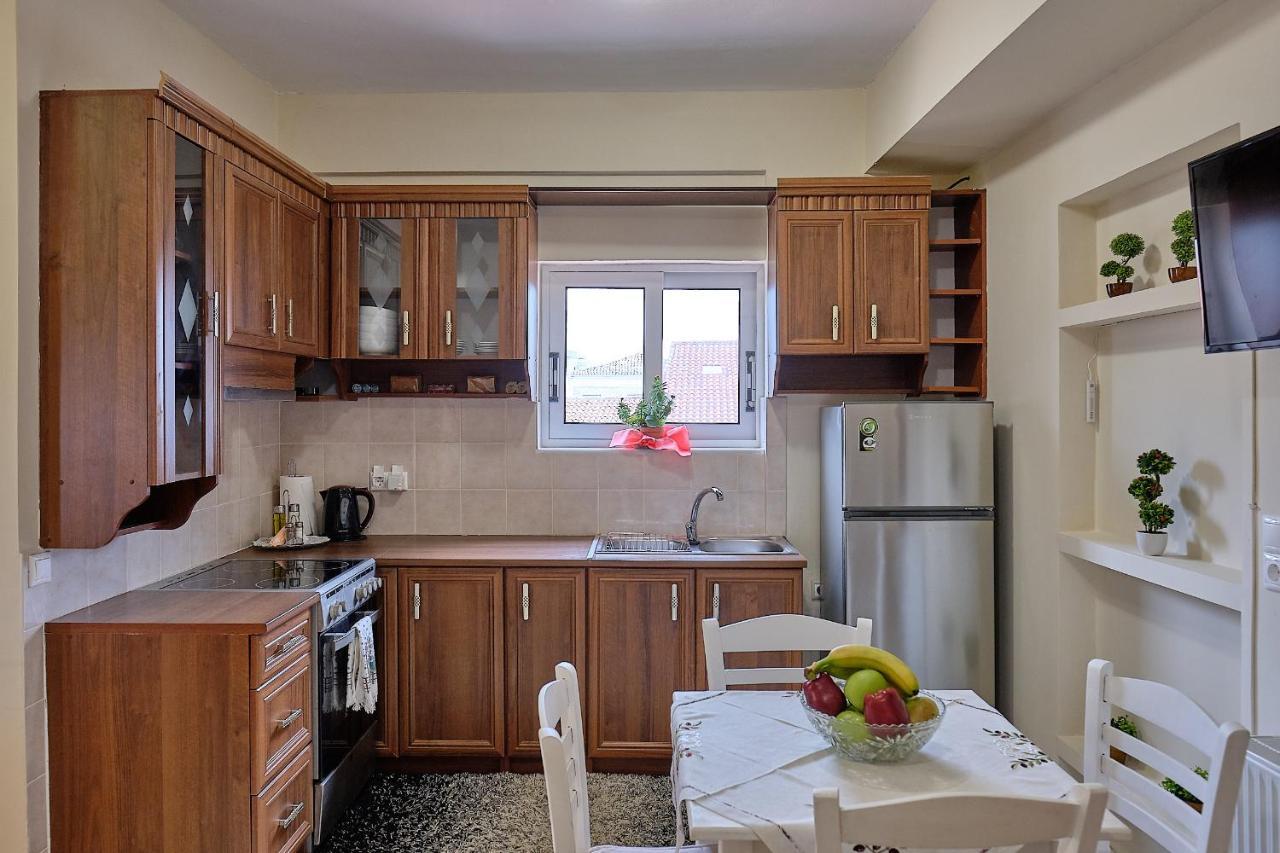 Alexis'S House Apartment Pylos Exterior photo